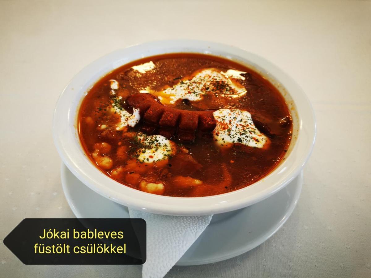 帕特伊艾特雷姆酒店 Bögöte 外观 照片